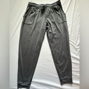 UNDER ARMOUR // GREY JOGGERS // SIZE L